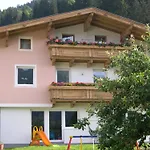 Fritz 2 Obergeschoss Apartmán *