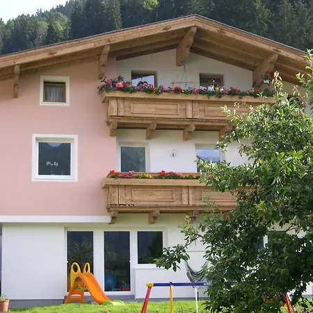 Fritz 2 Obergeschoss Apartment *